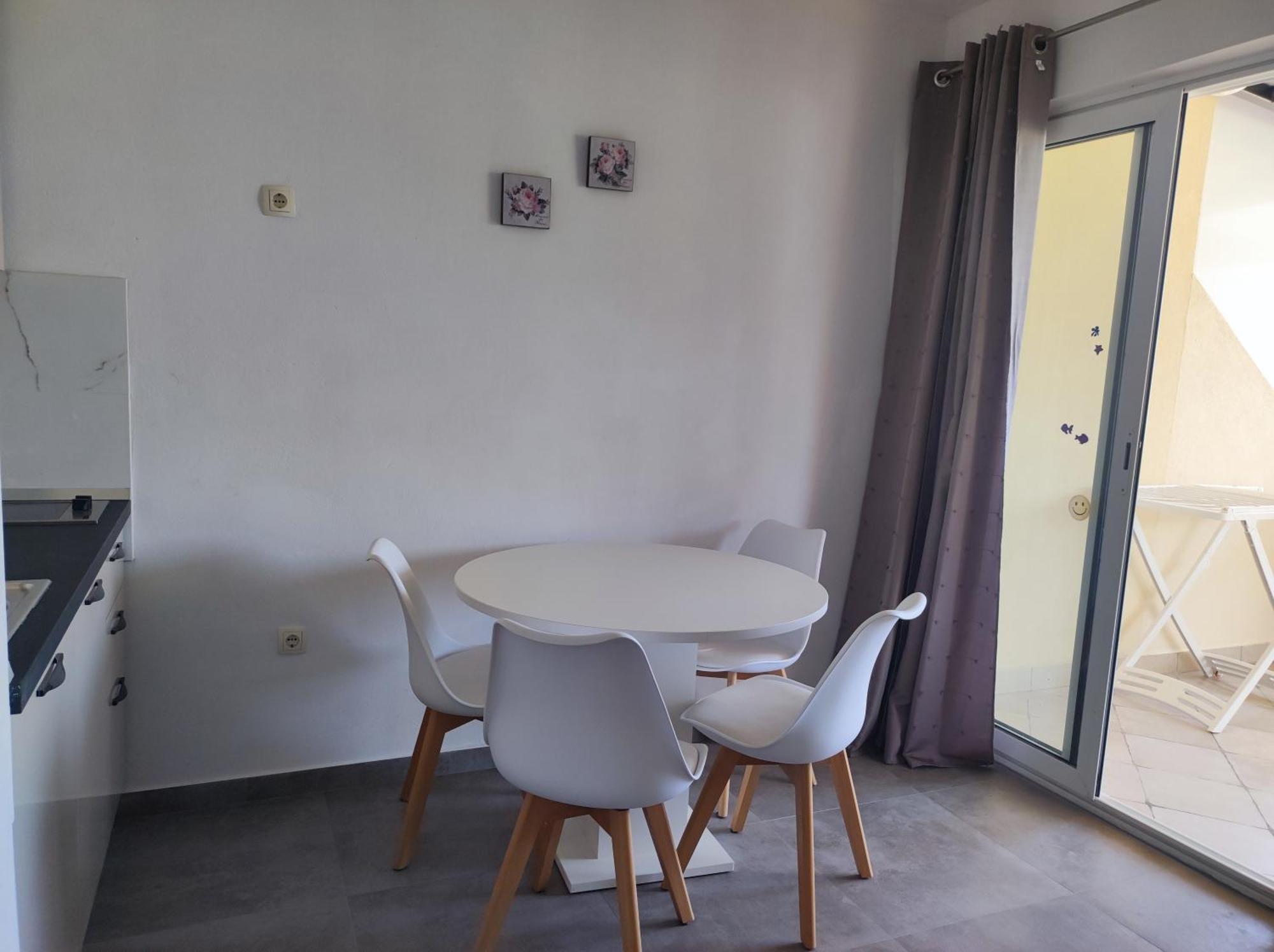 Apartments Kampor Damira 라브 외부 사진